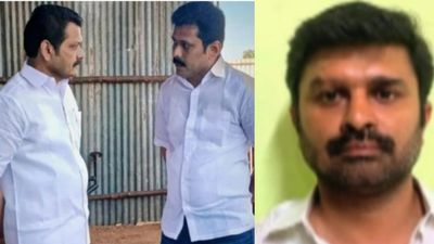 விஜய் ஆட்சியை கவிழ்க்க சதி.. திருச்சி நரேஷ் வீட்டில் இருந்து கட்டுக்கட்டாக சிக்கிய பணம்!