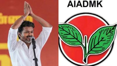 கட்சியில இருந்து சேரலாம்..ஒரு கட்சியே வந்து சேரலாமா? அதிமுகவால் நிரம்பிய தவெக.. அல்லல்படும் நண்பாஸ்!