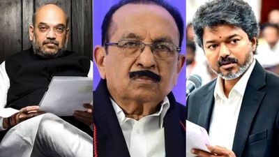 அமித்ஷாவின் க்ரீன் சிக்னலுக்காகக் காத்திருக்கும் 5 எம்.எல்.ஏ-க்கள்? யார் அந்த ஜான் பிரிட்டோ?