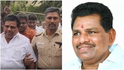 போலீஸ் ஜீப்பில் ஏற்றப்பட்ட அனிதா ராதாகிருஷ்ணன்.. சுற்றி வளைத்த ஆதரவாளர்கள்.. என்ன நடந்தது?