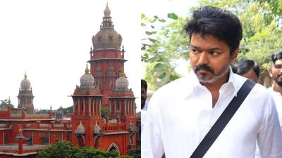 பள்ளிகளில் அரசியல் நிகழ்ச்சிகள்.. தவெகவுக்கு எதிராக தொடரப்பட்ட வழக்கை தள்ளுபடி செய்தது ஐகோர்ட்!