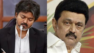 தனிமரமான திமுக.. கூட்டணியை செதில் செதிலாக பிரித்த தவெக! விஜய் போட்ட ‘மாஸ்டர்’ ப்ளான்! ஷாக் ஸ்டாலின்!