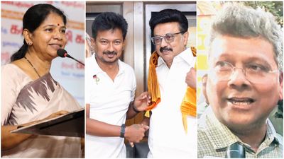 மறுசீரமைப்பு குழு.. ஸ்டாலின், உதயநிதி, கனிமொழி சேர்ந்து எடுத்த முடிவு.. அறிவாலயத்தில் நடந்தது என்ன?