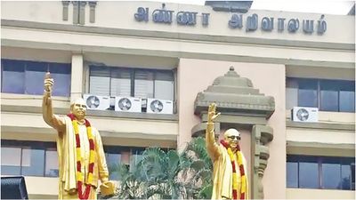 கள ஆய்வு ரிப்போர்ட் இருக்கட்டும்.. சீரமைப்பு குழு அமைத்த ஸ்டாலின்! அறிவாலயத்தில் அதிரடி! விவரம்!