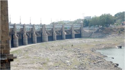 கர்நாடகாவுக்கு சாதகமாக போன காவிரி ஆணையம்.. எந்த உத்தரவும் இல்லை! வறட்சியில் தவிக்கும் தமிழகம்! 