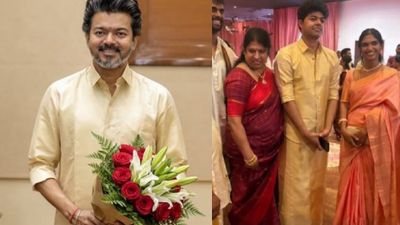 அப்பாவை ஃபாலோ பண்ணுறாரா ஜேசன் சஞ்சய்? அரசியலா... சினிமாவா? ஒரே போட்டோவால் கிளம்பிய விவாதம்!