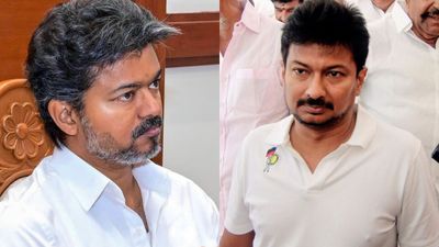 எம்எல்ஏக்களை வாங்குவதில் செலுத்தும் கவனத்தில்! கொஞ்சமாவது காவிரி நீரில் காட்டுங்கள்! உதயநிதி தாக்கு