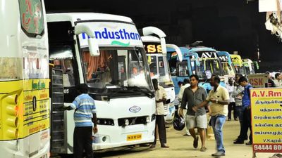 அரசு பேருந்து கட்டணத்திலேயே 500 ஆம்னி பேருந்துகளை இயக்க ரெடி. விஜய்யை சந்தித்த சங்கத்தினர் பேட்டி