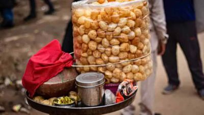 IT வேலையை விட்டுவிட்டு பானி பூரி கடை தொடங்கிய ஐடி ஊழியர்கள்.. இப்போ நடுத்தெருவில் நிற்கிறார்கள் 