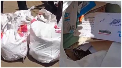 திருப்பூரில்  7 மூட்டை தபால்களை டெலிவரி செய்யாமல்  பதுக்கிய போஸ்ட்மேன்.. இறுதியில் ட்விஸ்ட்