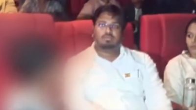 'ஏ' சான்றிதழ் பெற்ற ஜனநாயகன் படத்திற்கு 2 மைனர் குழந்தைகளுடன் சென்ற அமைச்சர் ராஜீவ்! வெடித்த சர்ச்சை
