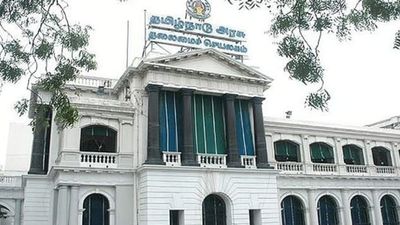 தமிழ்நாடு வரலாற்றில் இப்படி நடந்ததே இல்லை.. அமைச்சர்கள் அறையை எட்டி பார்த்தால்.. என்னங்க இது!