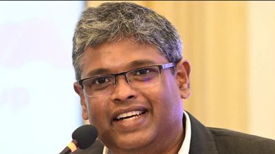 Arun Roy: குவாரி நீரை சுத்திகரித்து சென்னைக்கு குடிநீர்! 2017ல் சாதித்த அருண் ராய் ஐஏஎஸ்! யார் இவர்?