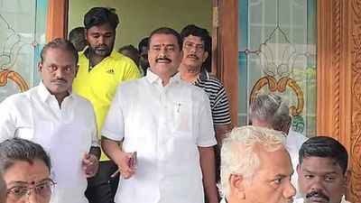 விளாத்திகுளம் எம்எல்ஏ மார்க்கண்டேயனுக்கு ஜாமீன் கிடைக்குமா? தூத்துக்குடி கோர்ட்டில் இன்று விசாரணை