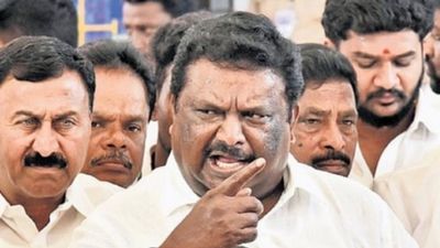 “வேலை வாங்கி தருகிறேன் என யாரிடமும் பணம் வாங்கவில்லை.. குரல் சோதனைக்கும் தயார்” - சிவசங்கர் பேட்டி