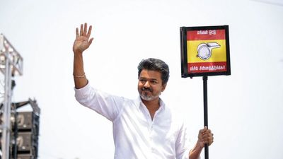 விஜய் பிரச்சாரம் செய்தாலே வெற்றி உறுதியா? விக்கிரவாண்டி மாநாடு காட்டும் அரசியல் எதார்த்தம்!