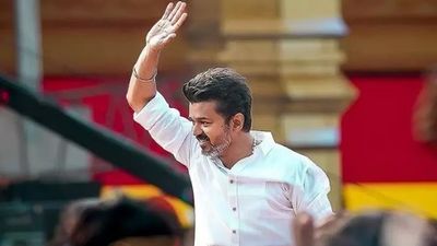 ஆட்சிக்கு ஆதரவு தரும் கட்சிகளுடன் இன்று முதல்வர் விஜய் ஆலோசனை.. புறக்கணித்த இடதுசாரிகள்