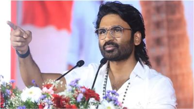 நற்பணி மன்றமாக மாறிய பின்.. முதல் கூட்டமே மகளிர் அணிக்கு தான்.. திட்டம் தீட்டிய தனுஷ்.. பின்னணி!