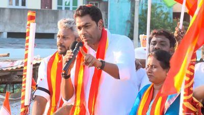 “ஸ்டாலின் ஏதோ சூப்பர்ஸ்டார் போல் இருப்பதாக நினைத்து மற்றவர்களை உருவ கேலி செய்கிறார்” - ஆதவ் அர்ஜுனா