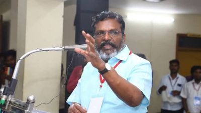 “பாஜக கூட மெஜாரிட்டி இருந்தாலும் சிறிய கட்சிகளுக்கும் அமைச்சர் பதவி தருகிறது”- பாராட்டிய திருமாவளவன்