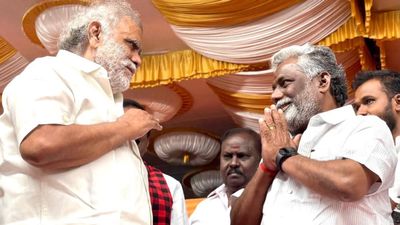 அவரா? பெரிய கையாச்சே! திமுகவிலிருந்து விலகிய ஜெயன்! திண்டுக்கல் உடன்பிறப்புகள் ஷாக்! இதுதான் காரணமா?