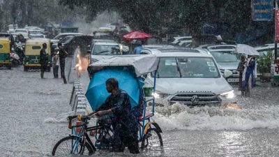  మళ్లీ దూసుకొస్తోంది,ఇక కుండపోత - ఈ జిల్లాలకు బిగ్ అలర్ట్..!!