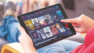 ఓటీటీలోకి దూసుకొచ్చిన మూడు సూపర్ హిట్ సినిమాలు