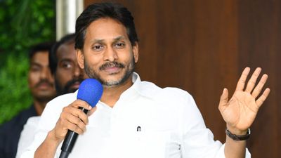 మీరు ఎవరిని డిసైడ్ చేస్తే వారే ఇక.. జగన్ కీలక నిర్ణయం..!!