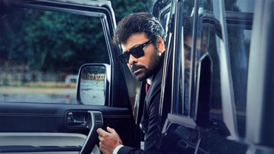 బాక్సాఫీస్ వద్ద మెగాస్టార్ ర్యాంపేజ్.. RRR  రికార్డ్స్ బద్దలు..! 