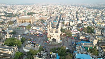 హైదరాబాద్.. రంగారెడ్డి జిల్లాల్లో మార్పులు, చేర్పులు - కొత్తగా ఇలా..!!