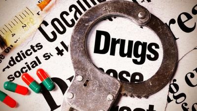 కొత్త సంవత్సరం వేడుకల వేళ.. తెలుగు రాష్ట్రాల్లో డ్రగ్స్ కలకలం..!