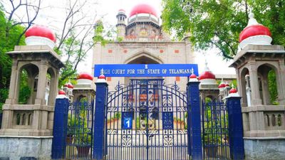 విడాకుల కేసులో తెలంగాణ హైకోర్టు సంచలన తీర్పు.. వంట రాకపోతే !!