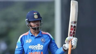 పాకెట్ డైనమో ఇంకో ఫాస్టెస్ట్ ఫిఫ్టీ