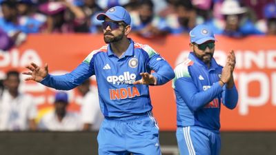 'రో-కో రిటైర్మెంట్: వన్డే క్రికెట్‌కు పట్టిన గ్రహణం వీడింది!': మాజీ క్రికెటర్ 