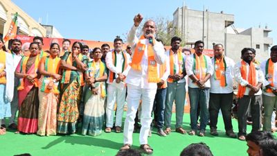 కేసీఆర్ కు బీపీ, షుగర్ వచ్చింది అందుకే!