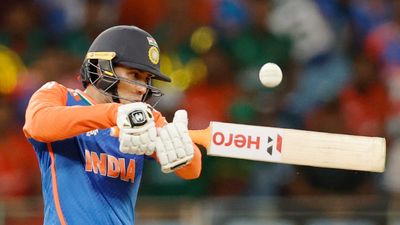 T20 World Cup: అభిషేక్‌కు అనారోగ్యం.. ఆ స్టార్ ఆల్రౌండర్‌కు పిలుపు..!!