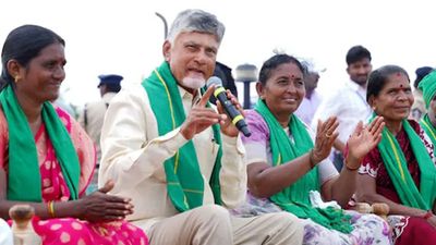 రైతులు, మహిళలకు చంద్రబాబు ప్రభుత్వం ఉగాది కానుక - ఖాతాల్లో నిధులు, హామీ అమలు..!!