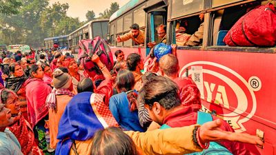 పండుగల వేళ TGSRTC భారీ షాక్, మహిళలకు ఇక..!!