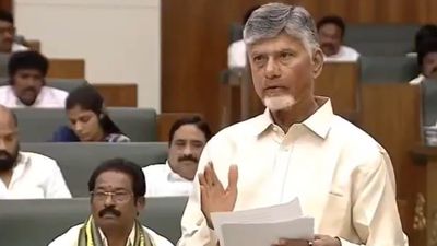 BREAKING: ఏపీలో సోషల్ మీడియా బ్యాన్- నిండు అసెంబ్లీలో చంద్రబాబు ప్రకటన