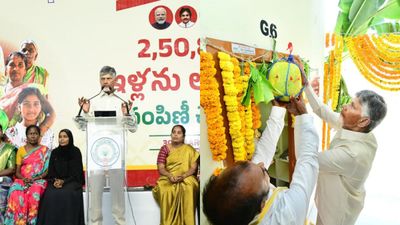 ‘ఇళ్లు లేని పేదవాడు’ ఉండకూడదు. 2029 నాటికి 17 లక్షల గృహాలు