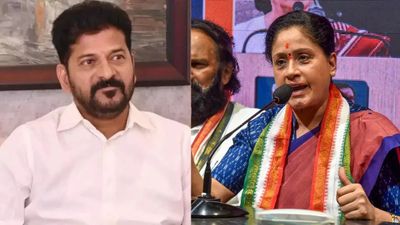 కేబినెట్ లోకి విజయశాంతి, పీసీసీ చీఫ్ మార్పు - ఆ ఇద్దరూ ఔట్..కొత్తగా..!!