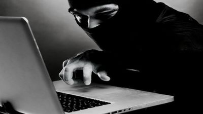 గ్యాస్ బుక్ చేస్తున్నారా? అయితే ఆగండి 