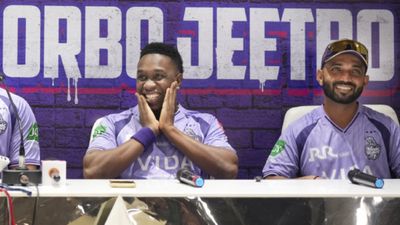 బ్రావో ఇంట్లో ఆ ఇద్దరు అమ్మాయిలు ఎవరు? రహస్యాలు లీక్! (వీడియో) 