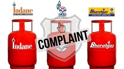 బుక్ చేసుకున్నా గ్యాస్ సిలిండర్ డెలివరీ కాకుంటే.. ఈ నంబర్లకు ఫిర్యాదు చెయ్యండి!