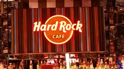 హార్డ్ రాక్ గుడ్ ప్రియులకు బ్యాడ్ న్యూస్: భారత్ కు గుడ్ బై