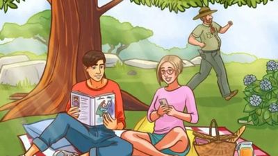 ఈ ఫోటోలో ఉన్న 5 పుస్తకాలను కనిపెట్టగలరా..?  