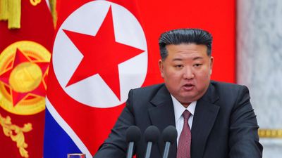 చరిత్ర తిరగరాసిన కిమ్: యుద్ధం వేళ- చెల్లికి పెత్తనం.. !!