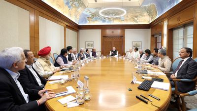 ఇరాన్ వార్ పై ప్రధాని సమీక్ష-చమురు, గ్యాస్, ఎరువులపై కీలక నిర్ణయాలు ?