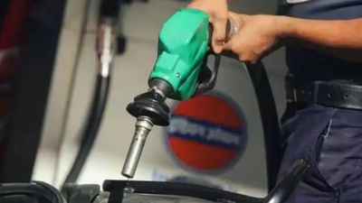 వాహనదారులపై మరో బాదుడు గ్యారెంటీ