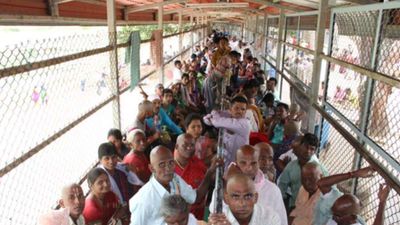 తిరుమల క్యూలైన్ లల్లో కఠిన నిబంధన